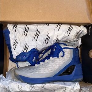 Under Armour Curry 3 Athletic Sneakers Size 8